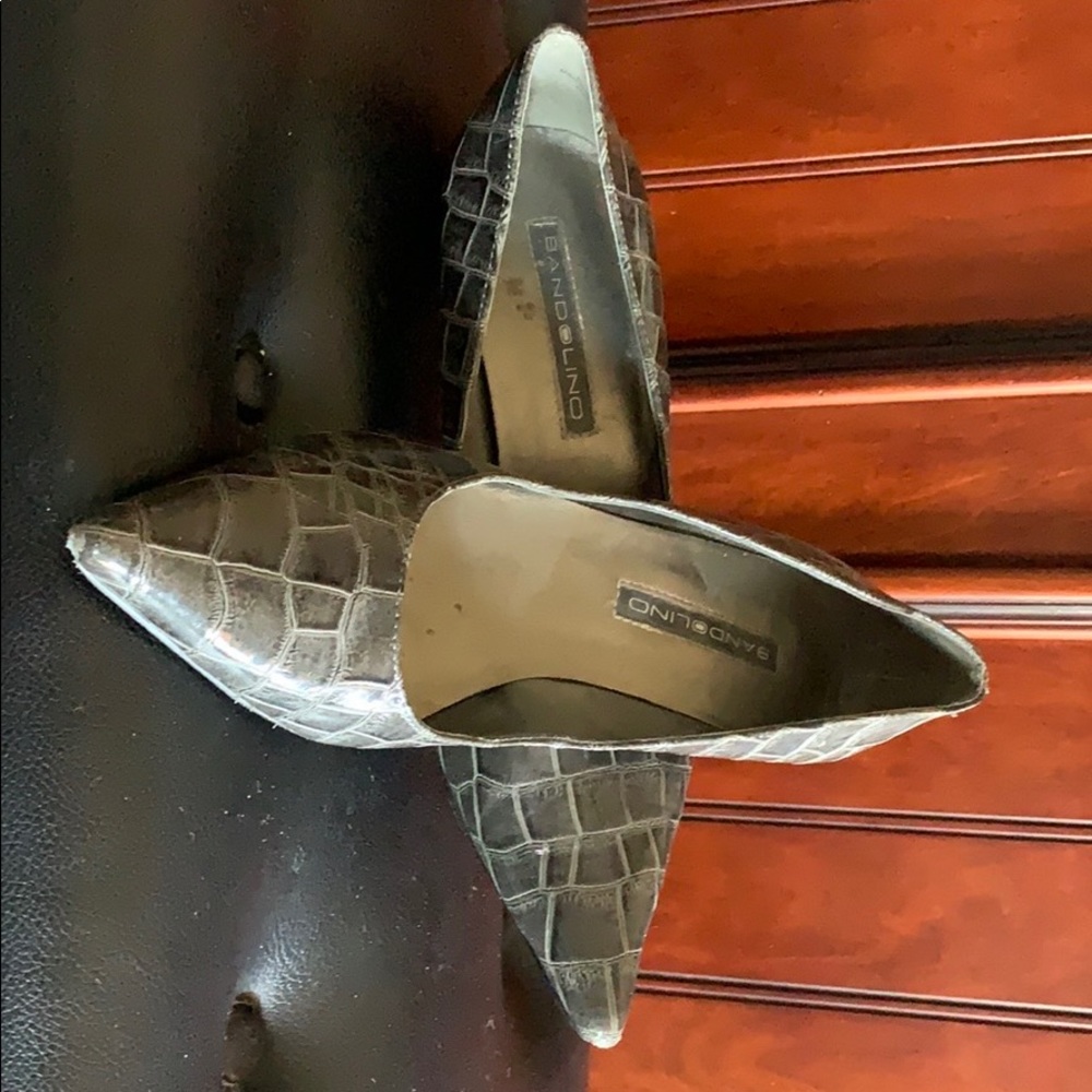 Kitten heels